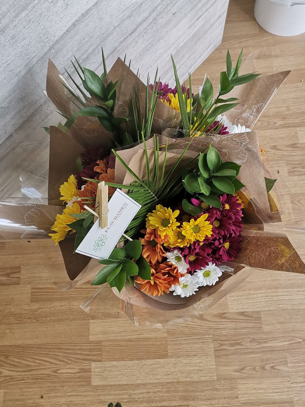 Fleuriste FlauraMex | 387A Boulevard Cartier O, Laval, QC H7N 2K6, Canada | Phone: (450) 973-8028