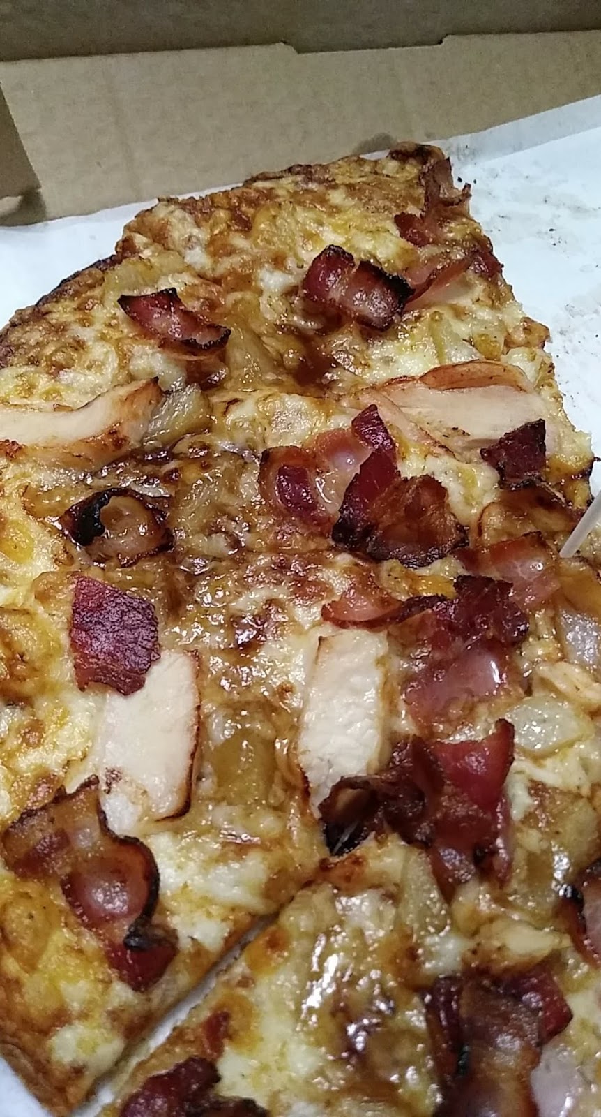 Gondola Pizza Restaurant | 771 Henderson Hwy, Winnipeg, MB R2K 2K7, Canada | Phone: (204) 661-2441