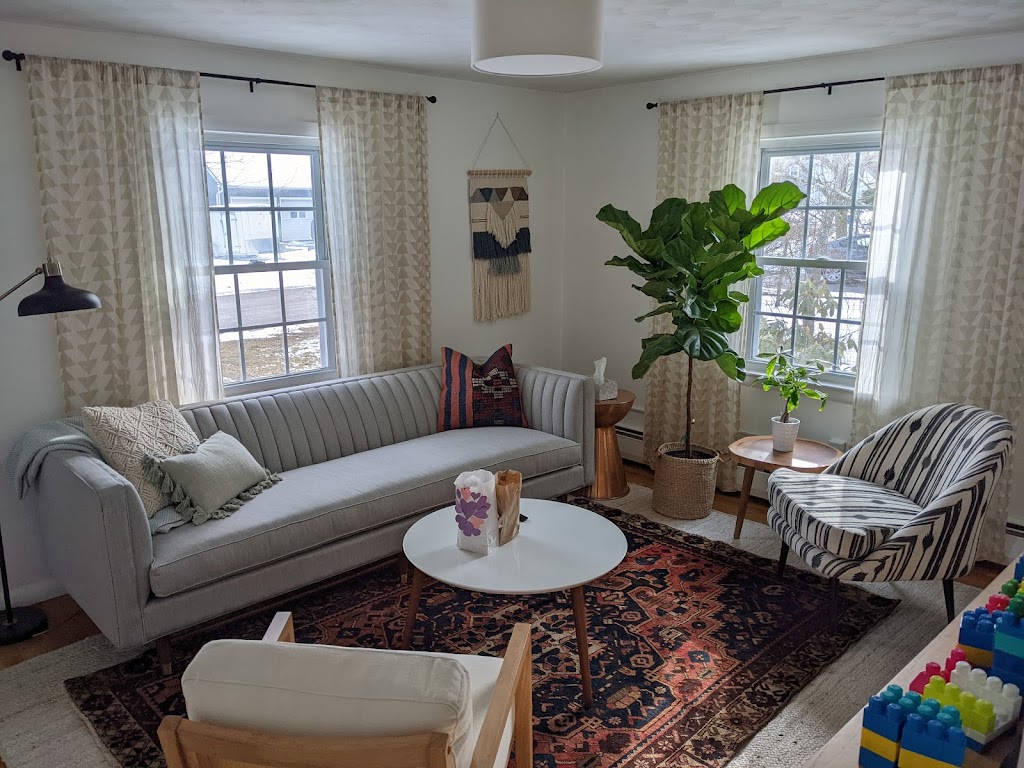 Woven Kin Home (formerly Petrichor Vintage Co.) | Mailbox 44, 64 Hatt St Unit U-12, Dundas, ON L9H 7T6, Canada | Phone: (647) 215-7288