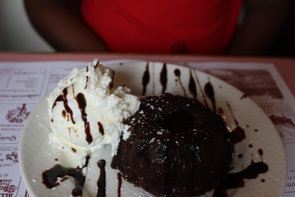 Stevens Bar-B-Q Restaurant | 195 Toronto St S, Markdale, ON N0C 1H0, Canada | Phone: (519) 986-2303