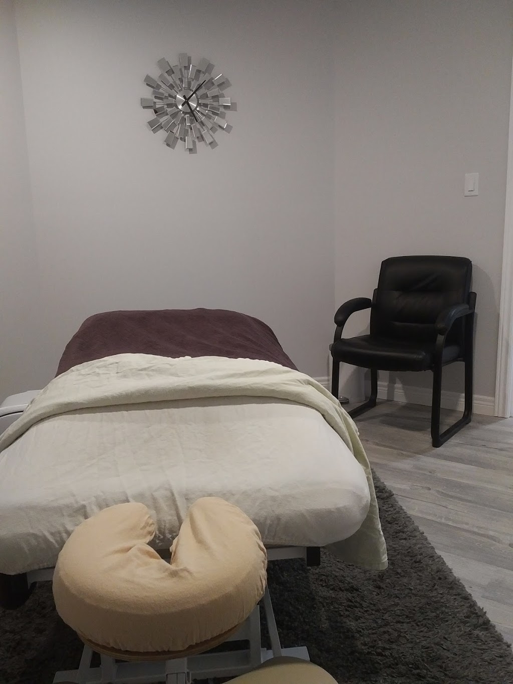 Main Street Massage | 4148 Petrolia Line, Petrolia, ON N0N 1R0, Canada | Phone: (226) 738-0800
