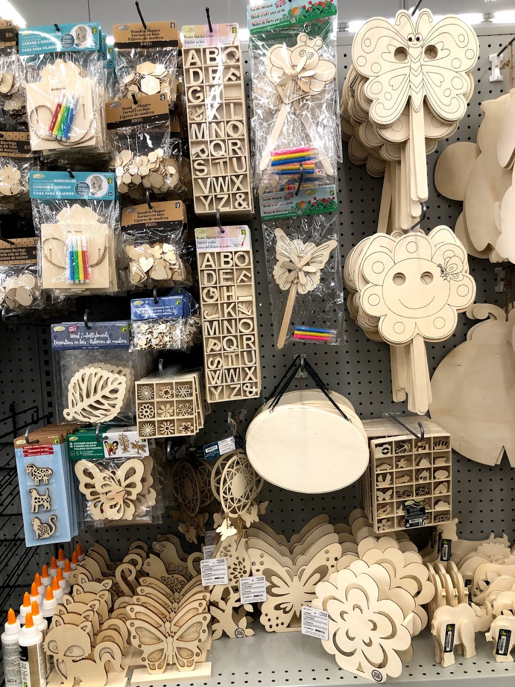 Dollarama | 123 Pioneer Dr Pioneer Park Plaza, Kitchener, ON N2P 2A3, Canada | Phone: (519) 893-6554