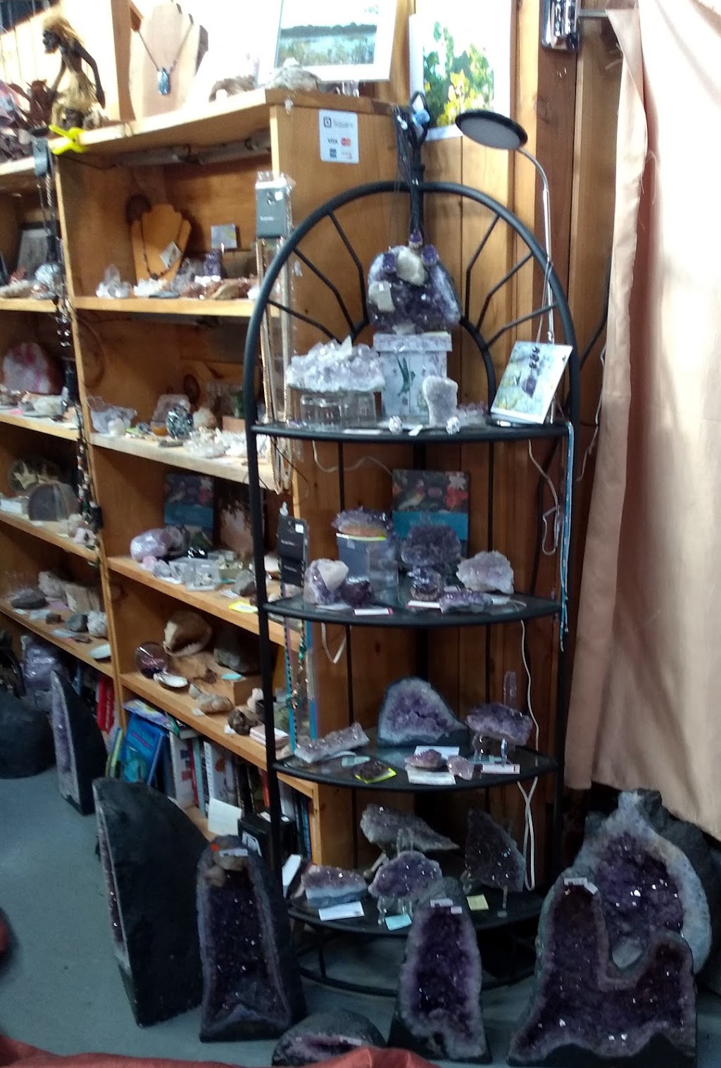Hunters Rocks and Nature | 900 King St, London, ON N5W 2X7, Canada | Phone: (519) 425-1718
