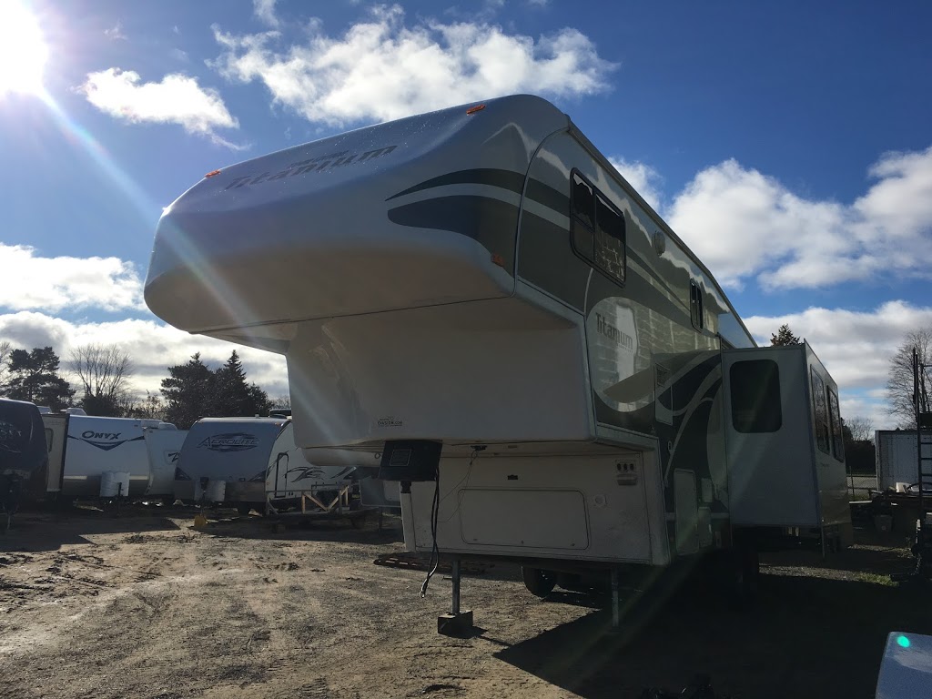 Caravane Les Promenades | 3142 Chemin dOka, Sainte-Marthe-sur-le-Lac, QC J0N 1P0, Canada | Phone: (450) 491-7474