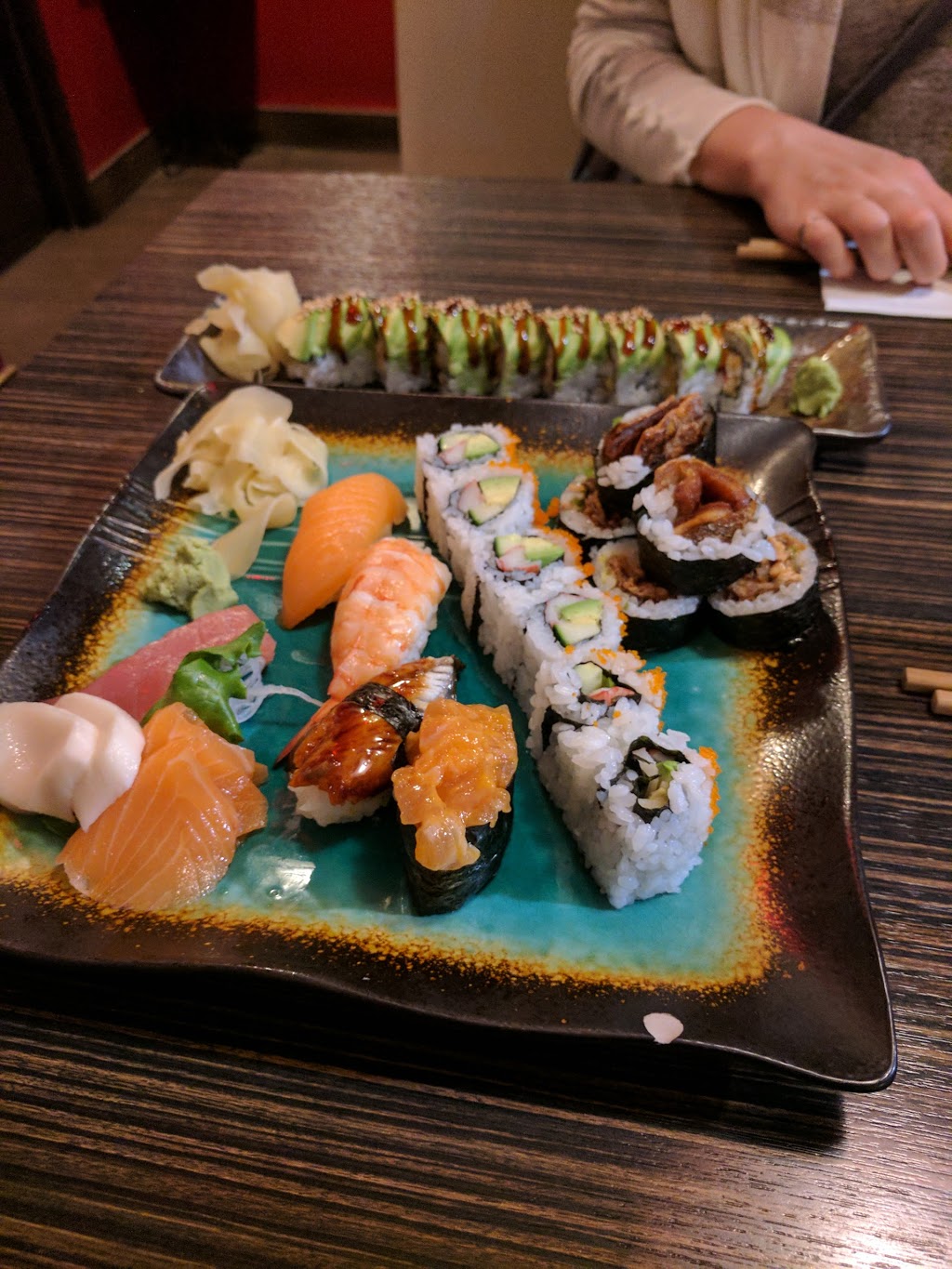 Sushi 88 | 690 Somerset St W, Ottawa, ON K1R 6P4, Canada | Phone: (613) 233-3288