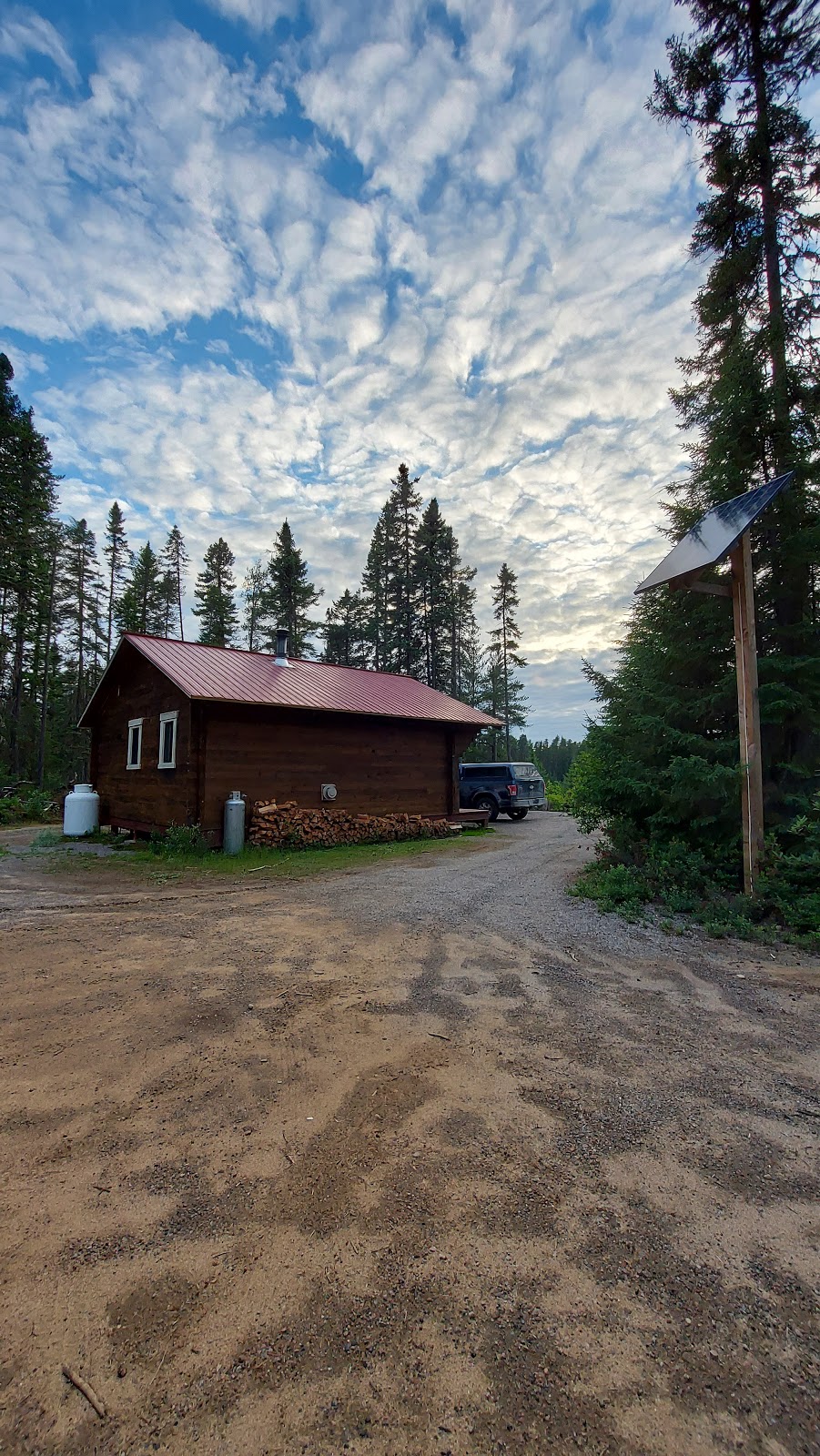 La Pourvoirie du lac Oscar | 1 Rte Forestière ro-461(25), La Tuque, QC G9X 2P2, Canada | Phone: (514) 939-3673