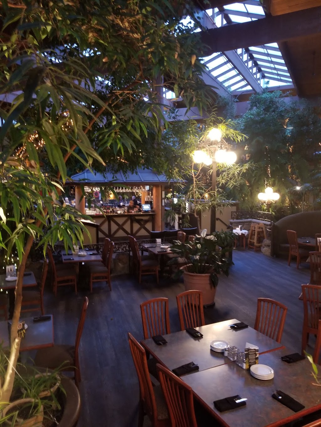 Vernon Lodge and Conference Centre | 3914 32 St, Vernon, BC V1T 5P1, Canada | Phone: (800) 663-4422