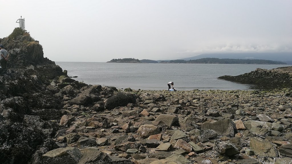 The Poplars | 1413 Sunshine Coast Hwy, Gibsons, BC V0N 1V5, Canada | Phone: (604) 886-5308