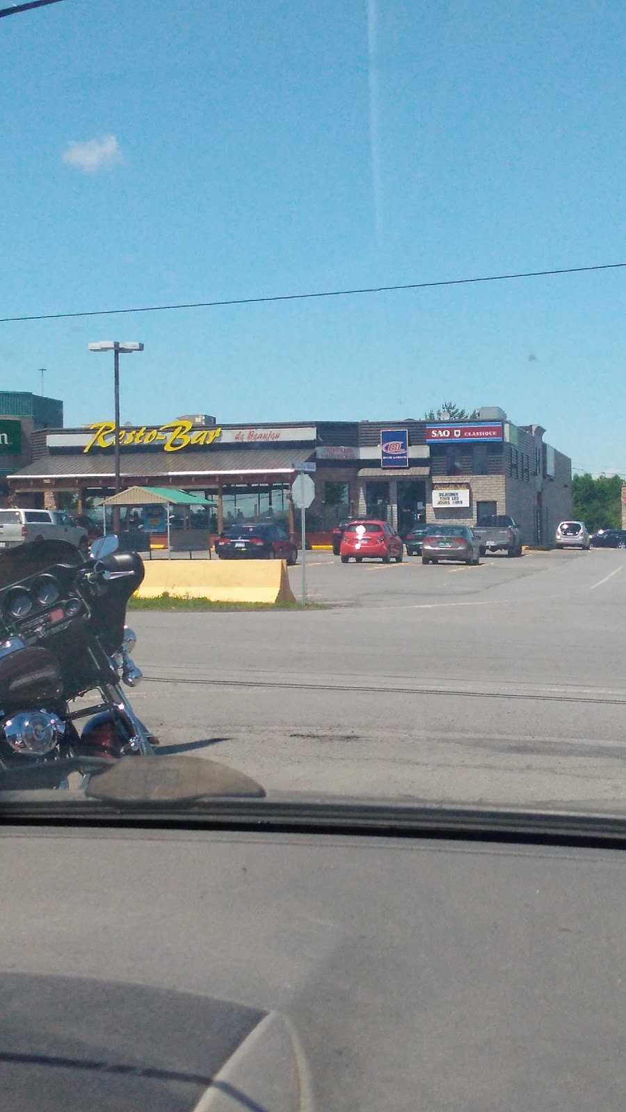 IGA Marché H. Dauphinais inc. | 60 QC-202, Lacolle, QC J0J 1J0, Canada | Phone: (450) 246-3037