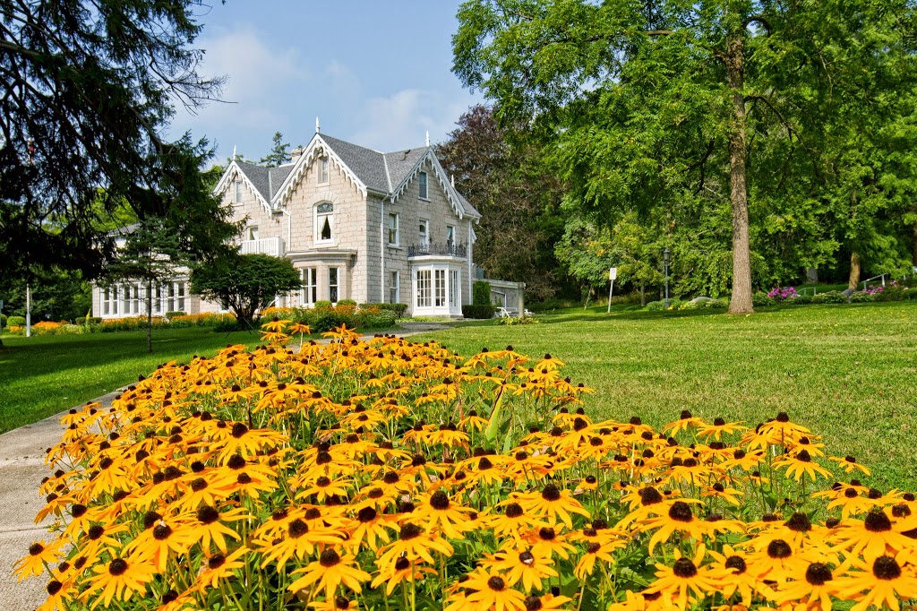 The Westover Inn | 300 Thomas St, St. Marys, ON N4X 1B1, Canada | Phone: (519) 284-2977