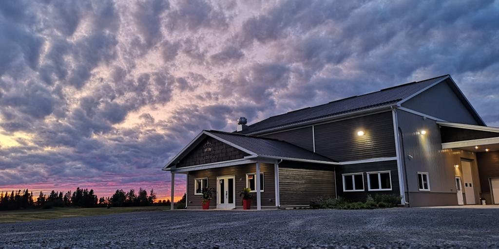 Champ Gauche - Distillerie Fils du Roy | 37 Rue de lÉglise, Saint-Arsène, QC G0L 2K0, Canada | Phone: (418) 816-8555