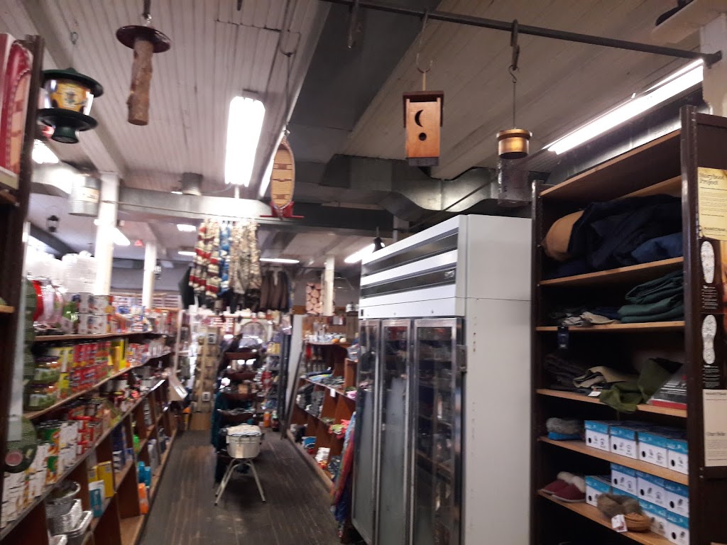 Maynooth General Store | 33001 Hastings County Rd 62, Maynooth, ON K0L 2S0, Canada | Phone: (613) 338-2862