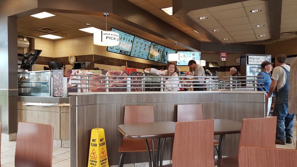 Tim Hortons | 201 Madawaska Blvd, Arnprior, ON K7S 1S6, Canada | Phone: (613) 622-7525