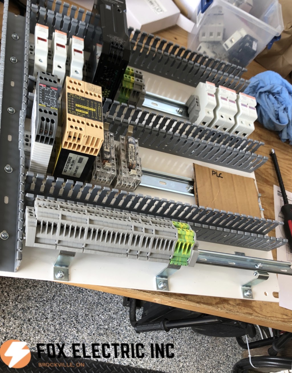 Fox Electric Inc | 1845 Oxford Ave, Brockville, ON K6V 3E1, Canada | Phone: (613) 498-4376