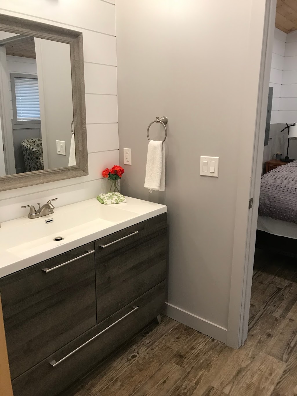 More Time In Muskoka | 581 Phillip St E, Gravenhurst, ON P1P 1M3, Canada | Phone: (705) 710-0418