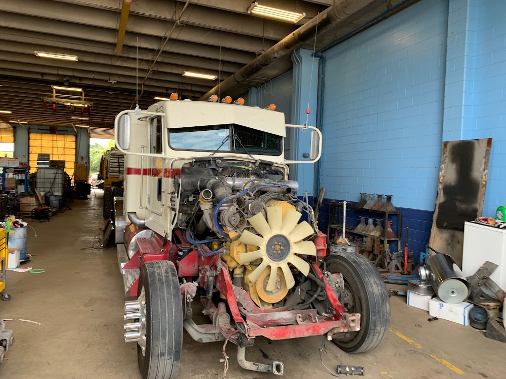 CHN TRUCK AND EQUIPMENT SALES INC. | Repair Shop, 714976 County Rd 4, Woodstock, ON N4S 0B1, Canada | Phone: (519) 994-1598