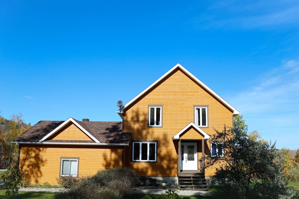 À lAbrit du Loup Inc. | 1091 Avenue André-Leclerc, Saint-Côme, QC J0K 2B0, Canada | Phone: (514) 553-2456