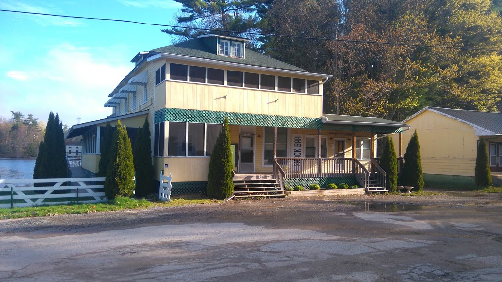 Hotel Kenney | Rideau Lakes, ON K0G 1E0, Canada | Phone: (613) 359-5500
