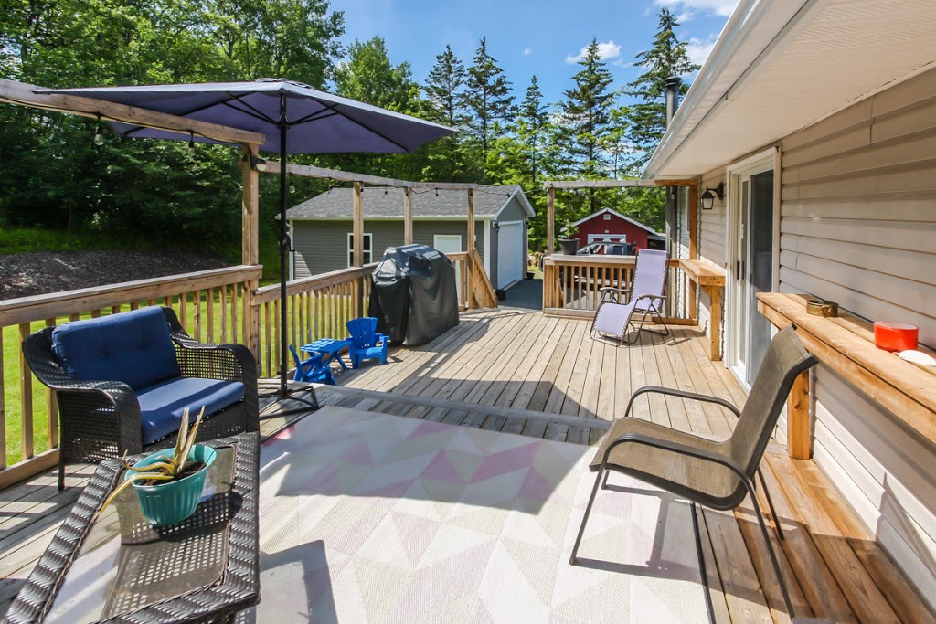 Lynn Violette @ Red and White Realty NS Inc | 96 Barrett Rd, Beaver Bank, NS B4G 1A9, Canada | Phone: (902) 880-7024