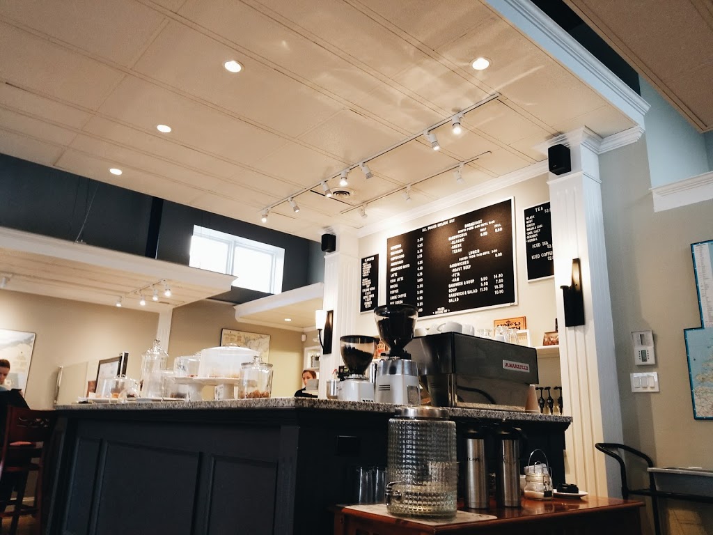 Charts Café | 16 Elm Ave, Wolfville, NS B4P 2S2, Canada | Phone: (902) 542-0425
