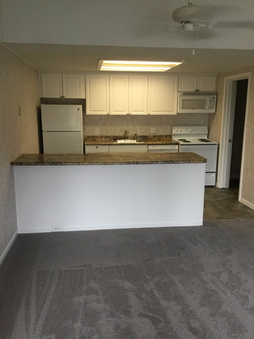 Aspen Grove Apartments | 1210 Aspen Dr #3, Marysville, MI 48040, USA | Phone: (810) 364-7285