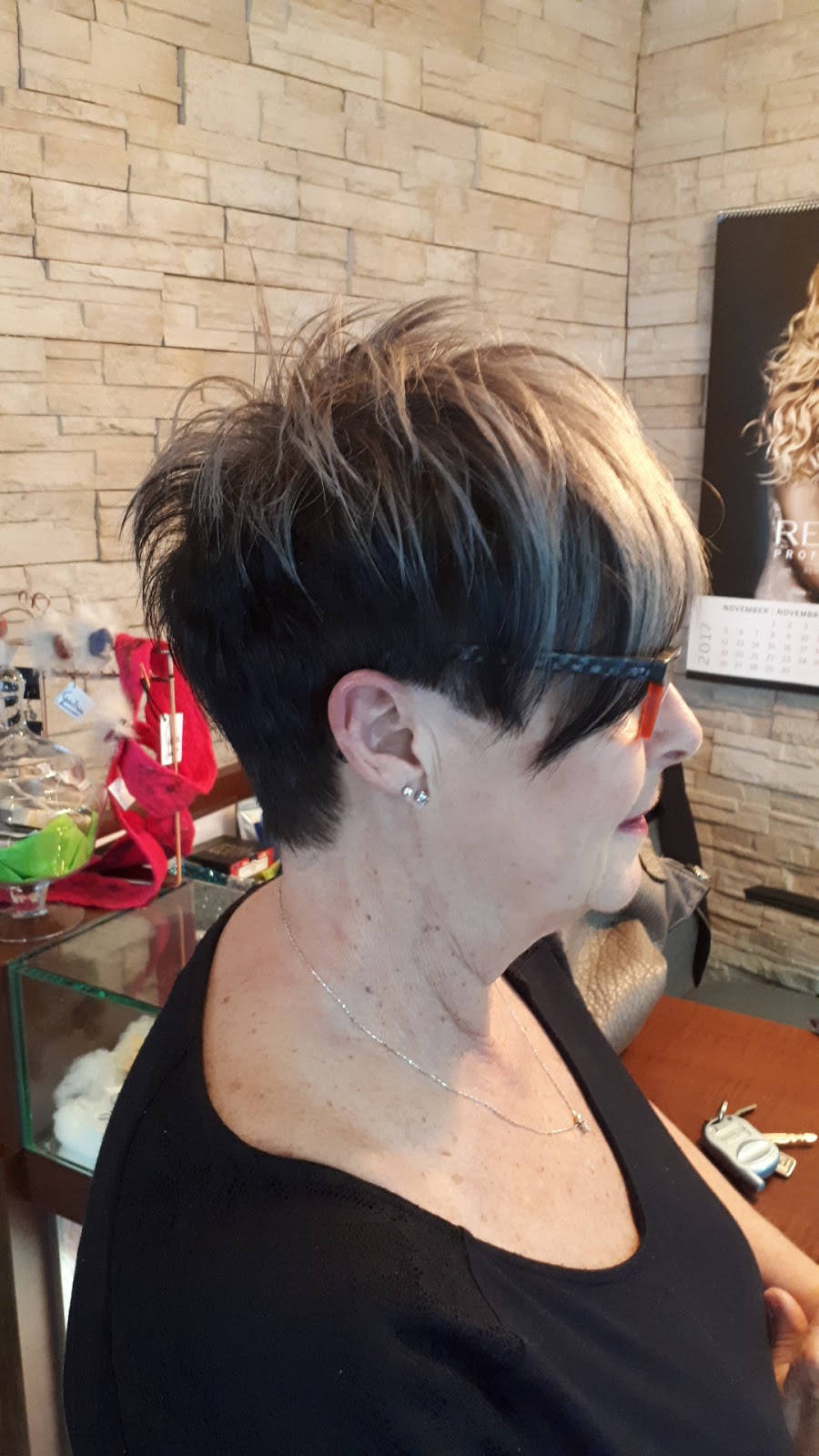 Louis Xiv Coiffure | 2407 Boulevard Louis-XIV, Québec, QC G1C 1B2, Canada | Phone: (418) 666-9257