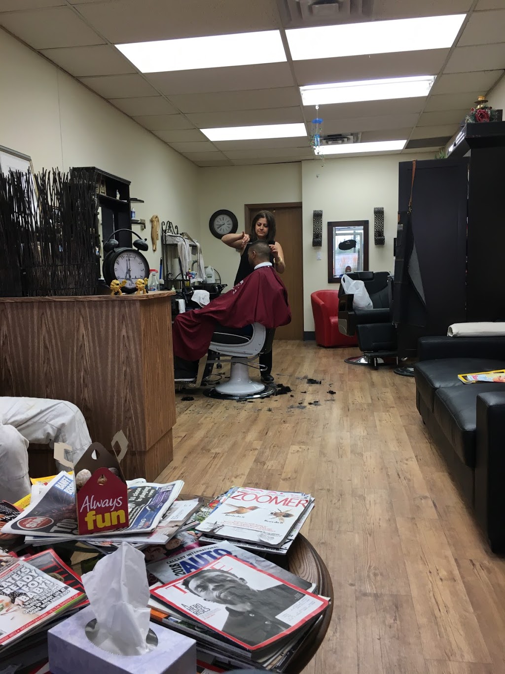 Remas Place Unisex Hairstyling | 9919 Fairmount Dr SE, Calgary, AB T2J 0S3, Canada | Phone: (403) 271-5863
