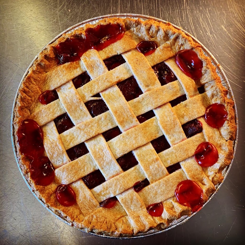 Gateway Restaurant and Bakery | 29 Channel St, Killarney, ON P0M 2A0, Canada | Phone: (705) 665-4452