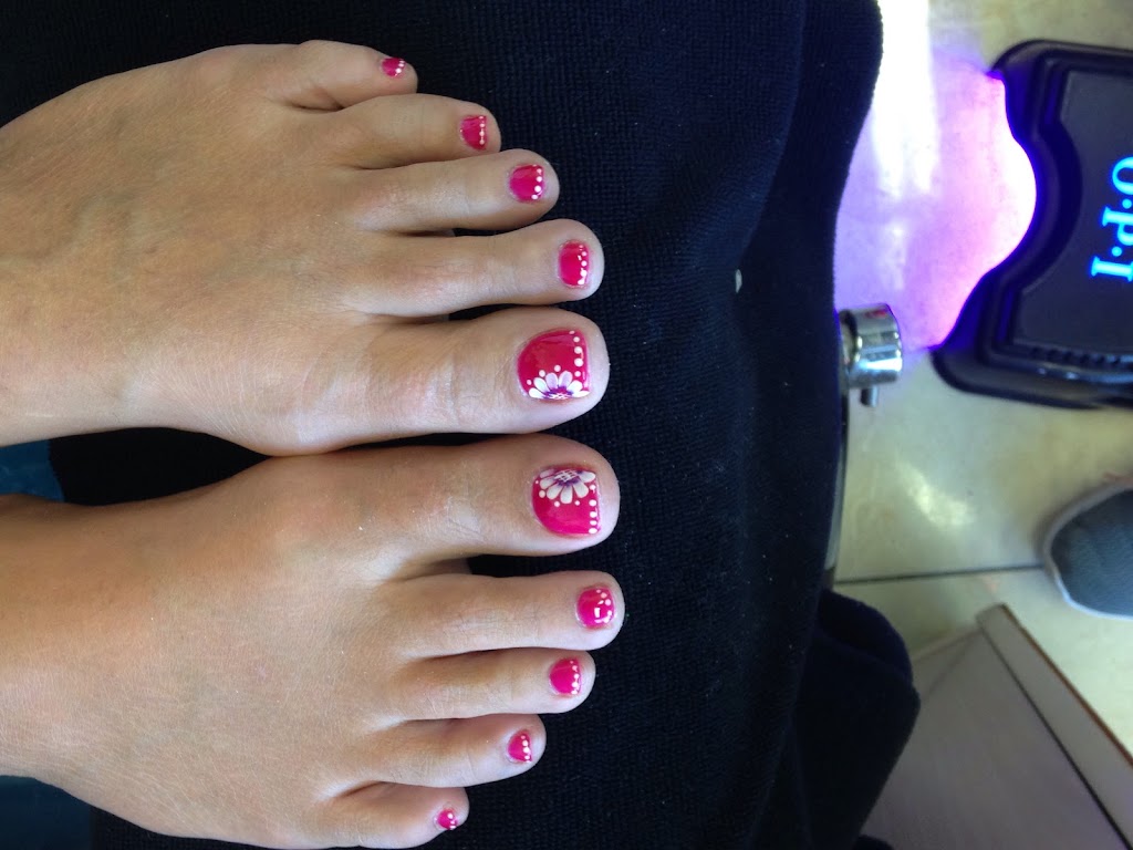 First Nails | 361-105 Southbank Blvd, Okotoks, AB T1S 0G1, Canada | Phone: (403) 995-8111