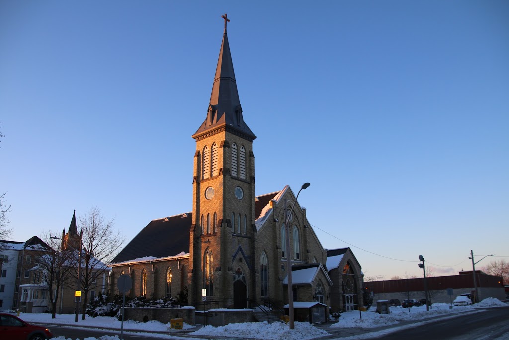St. Philips Catholic Church | 415 King St, Petrolia, ON N0N 1R0, Canada | Phone: (519) 882-2057