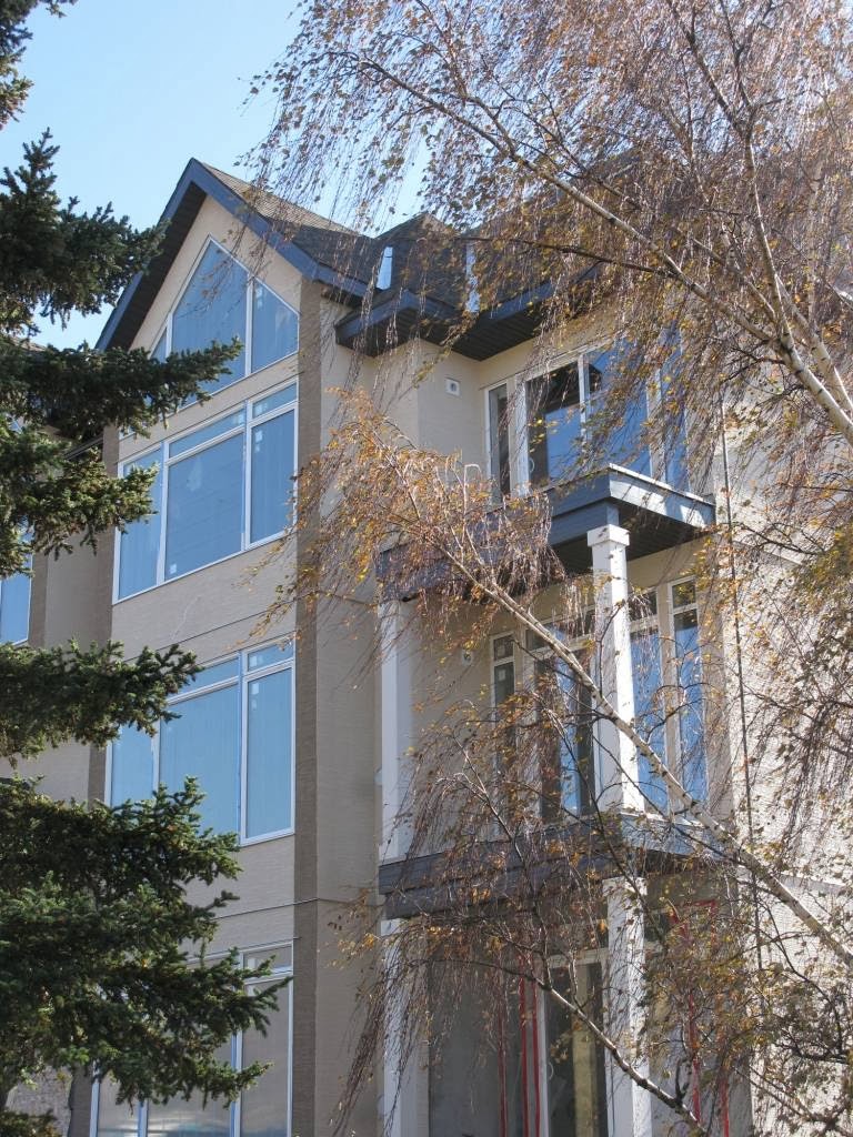 Cochrane Condos | 299 Mountain St, Cochrane, AB T4C 1Z5, Canada | Phone: (403) 668-1600