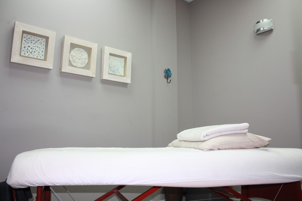 Airdrie Family Wellness | 960 Yankee Valley Blvd #305, Airdrie, AB T4A 2E4, Canada | Phone: (587) 360-4000