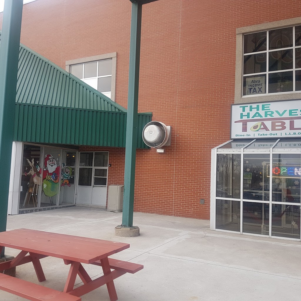 The Harvest Table at Market Square | Market Square, 2109 Ottawa St, Windsor, ON N8Y 1R8, Canada | Phone: (226) 783-4170