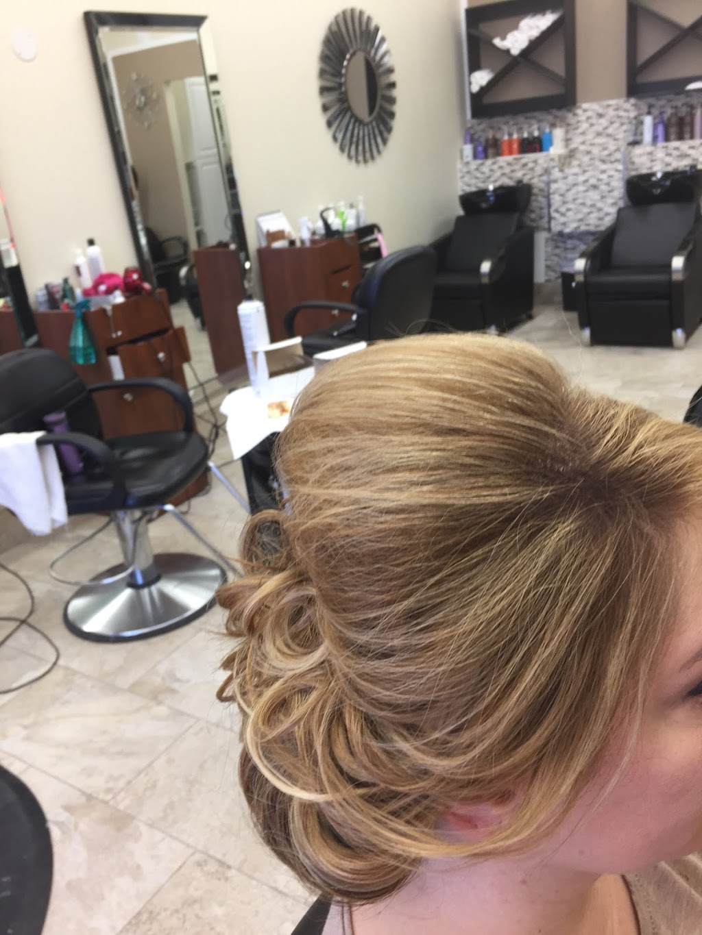 Perfection beauty salon | point of interest | 8763 Bayview Ave, Richmond Hill, ON L4B 3V1, Canada | 6478923020 OR +1 647-892-3020