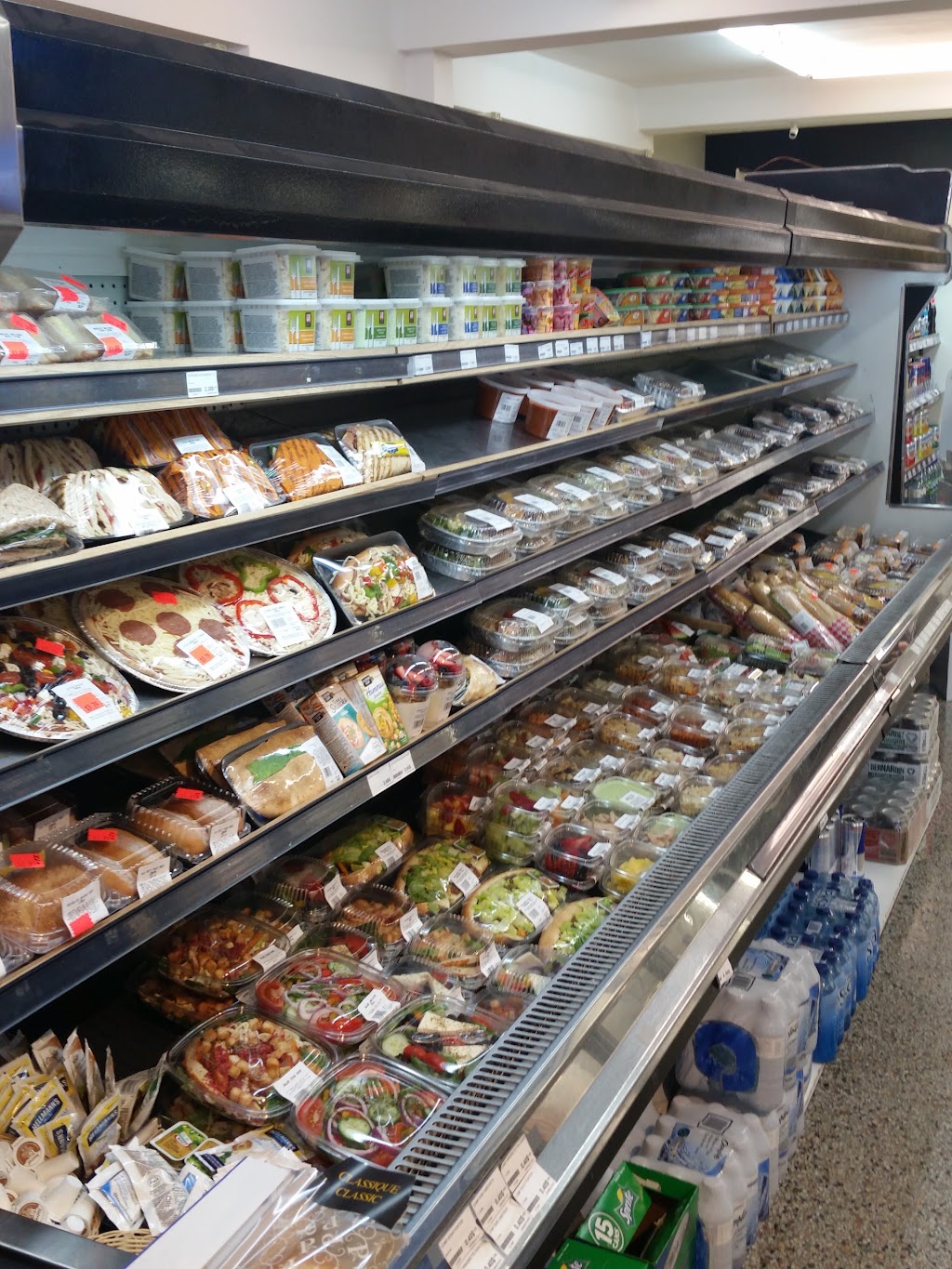 Marché Richelieu Marché Laflamme | 2914 Rue Lacordaire, Montréal, QC H1N 2M8, Canada | Phone: (514) 507-5152