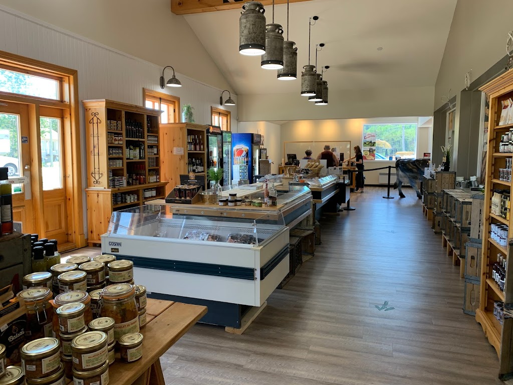 Laiterie Charlevoix | 1167 Boulevard Mgr de Laval, Baie-Saint-Paul, QC G3Z 2W7, Canada | Phone: (418) 435-2184