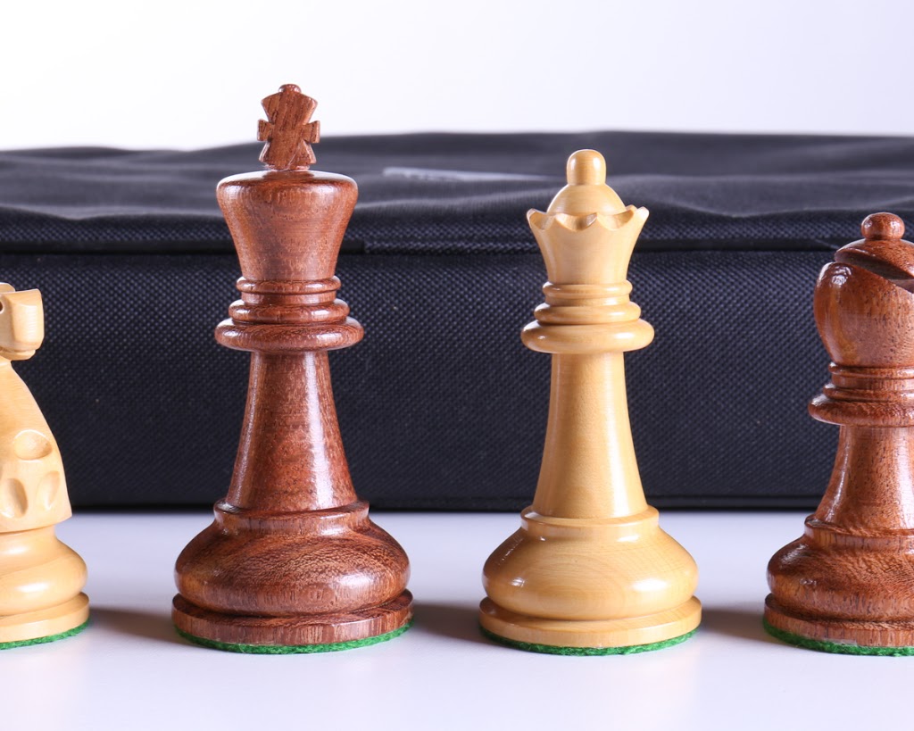 Chess House | 705 Grover St, Lynden, WA 98264, USA | Phone: (800) 348-4749