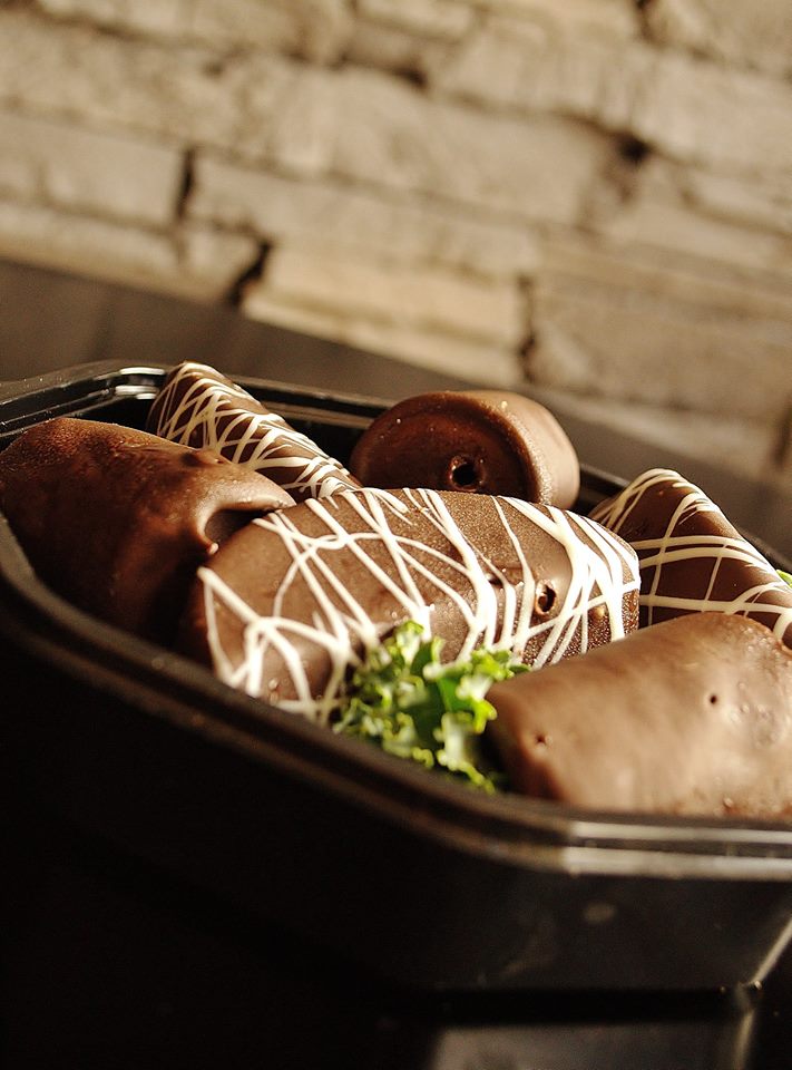 Ufondue & Stonegrill Restaurant | 613 8 St E, Saskatoon, SK S7H 0R1, Canada | Phone: (306) 955-6118