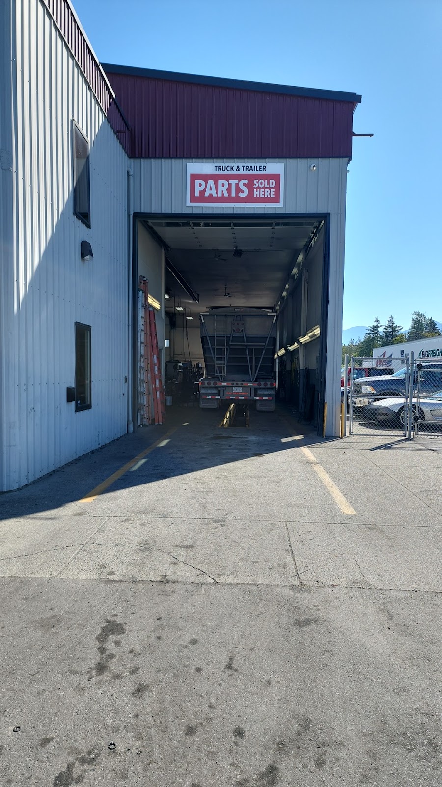 J & G Fleet Services Ltd | 8106 Lickman Rd, Chilliwack, BC V2R 3Z9, Canada | Phone: (604) 792-1102