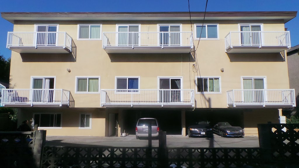 Professional Railings | 1358 Glenridge Dr, Victoria, BC V9B 2M4, Canada | Phone: (778) 990-5593