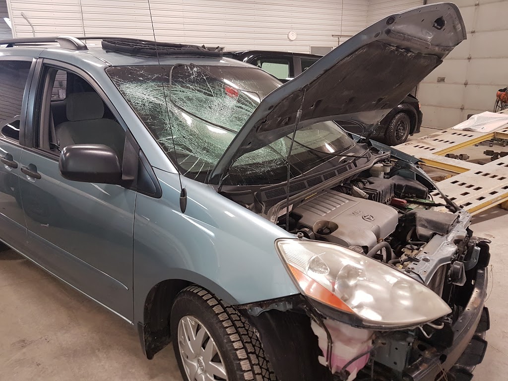 CARSTAR Lucan | 6199 William St, Lucan, ON N0M 2J0, Canada | Phone: (519) 227-4432