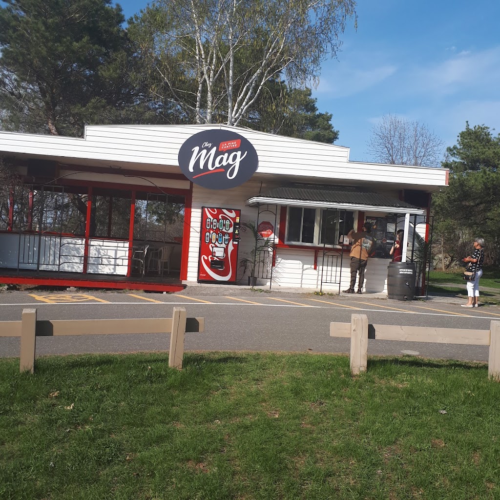 Chez Mag, La Fine Cantine, comté Kamouraska (La Pocatière) | 53-A, Route 132 Sainte-Anne-De, La Pocatière, QC G0R 1Z0, Canada | Phone: (418) 234-0001