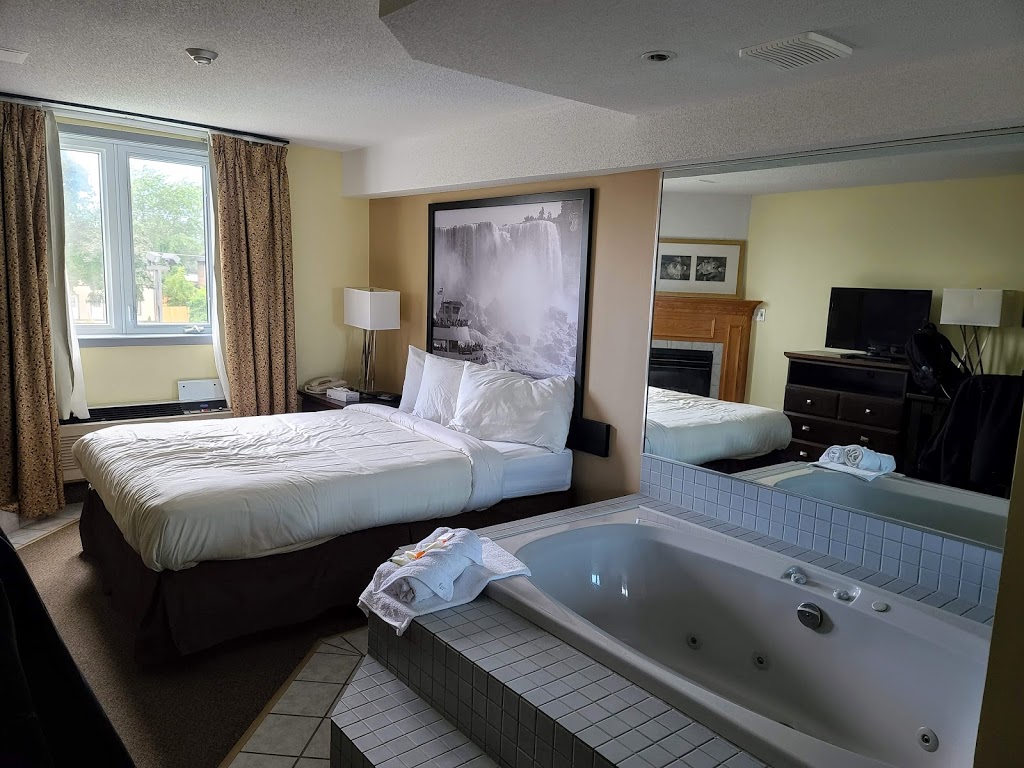 Super 8 by Wyndham Niagara Falls by the Falls | 5577 Ellen Ave, Niagara Falls, ON L2G 3P5, Canada | Phone: (905) 581-0034