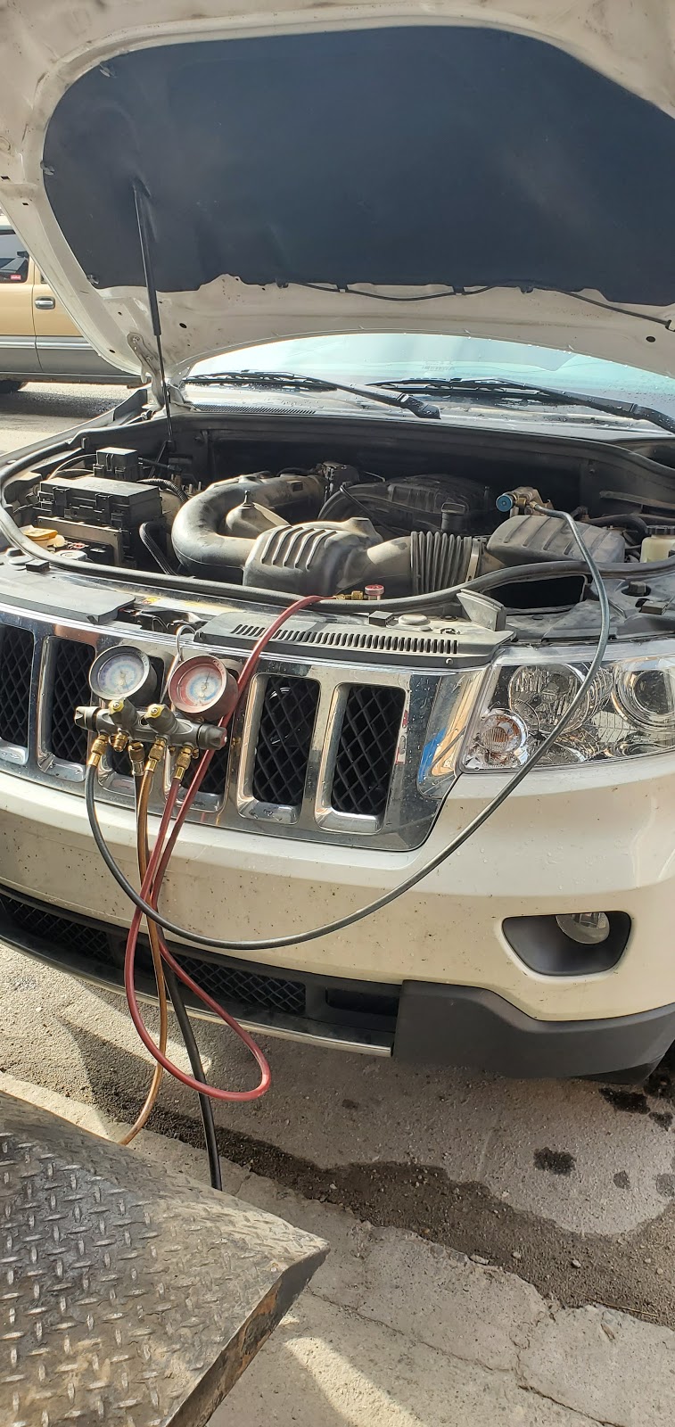 Brar ji Auto & Truck Repair | 28 Templehill Crescent NE, Calgary, AB T1Y 4C5, Canada | Phone: (403) 354-2608