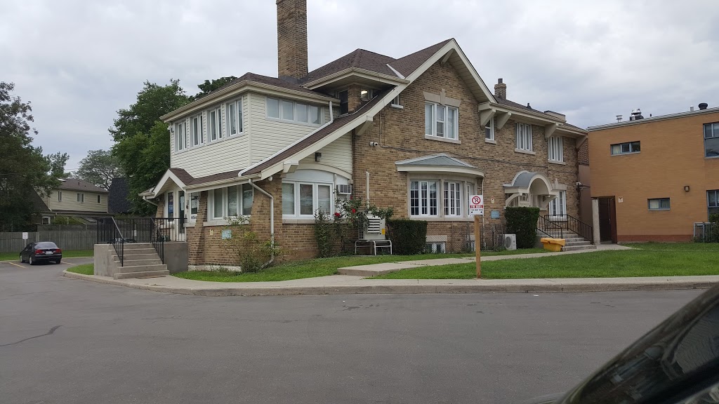 Charles Sauriol Parkette | 4 Hillside Dr, East York, ON M4K 2M2, Canada | Phone: (416) 338-4386