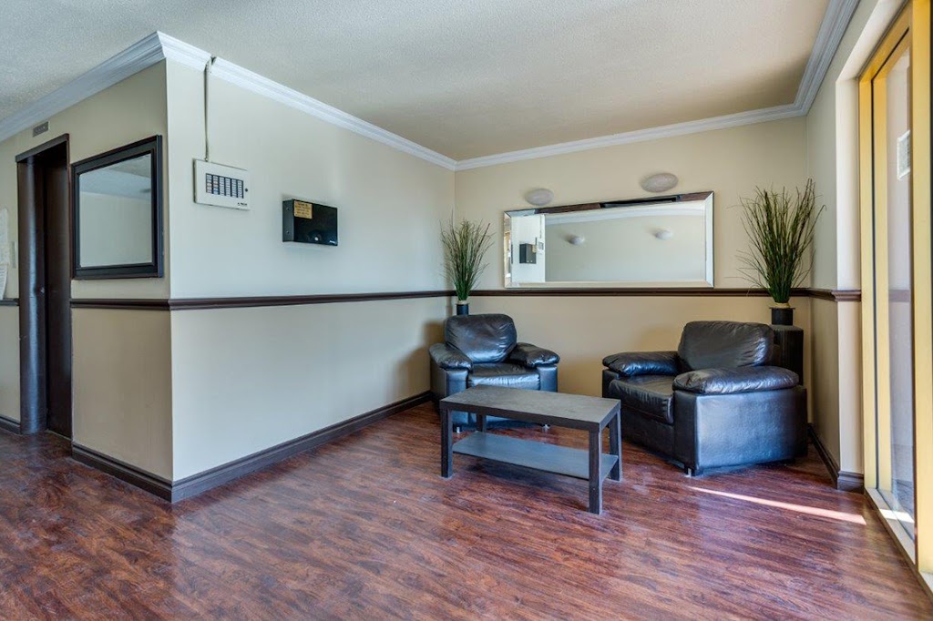 The Terraces on Tenth | 333 10th St, New Westminster, BC V3M 3Y2, Canada | Phone: (604) 239-8898