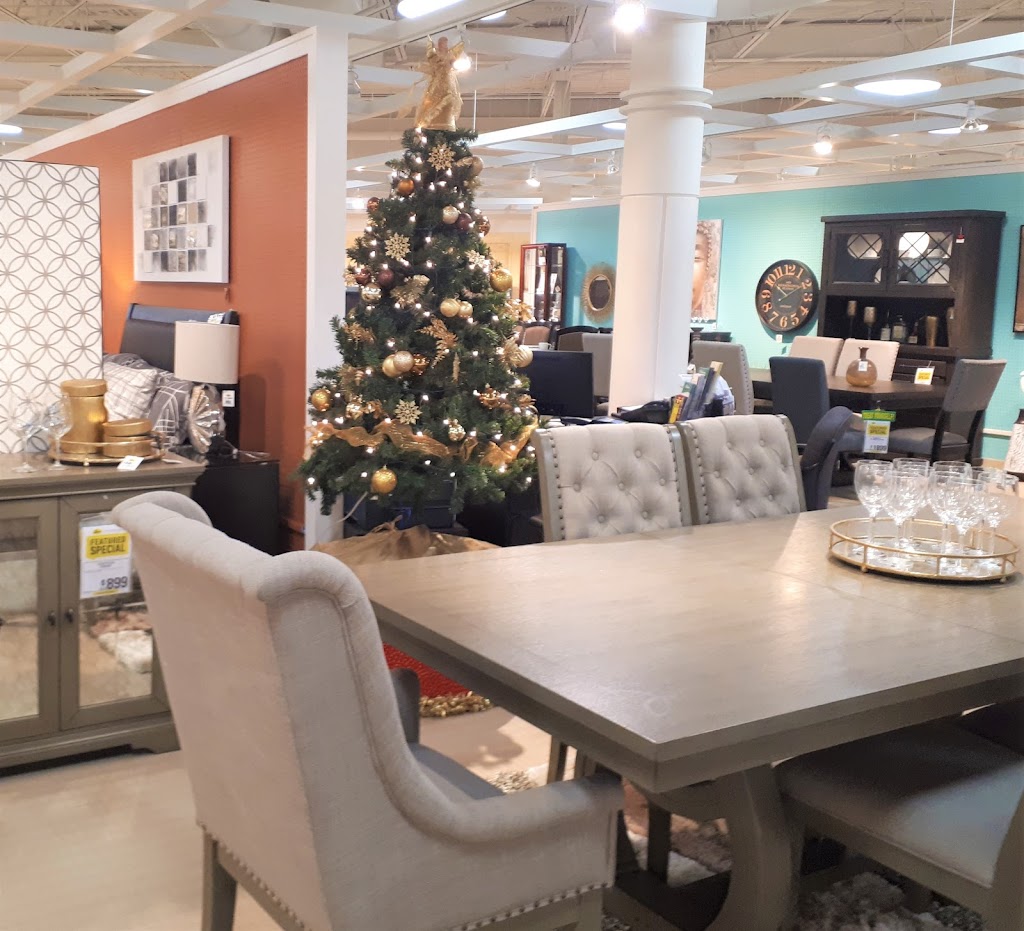 Leons Furniture | 286 Fairway Rd S, Kitchener, ON N2C 1W9, Canada | Phone: (519) 894-1850