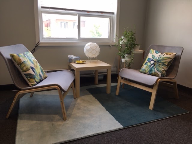Teresa Neves, Registered Social Worker & Psychotherapist | 1771A Danforth Ave, Toronto, ON M4C 1J1, Canada | Phone: (416) 919-8019