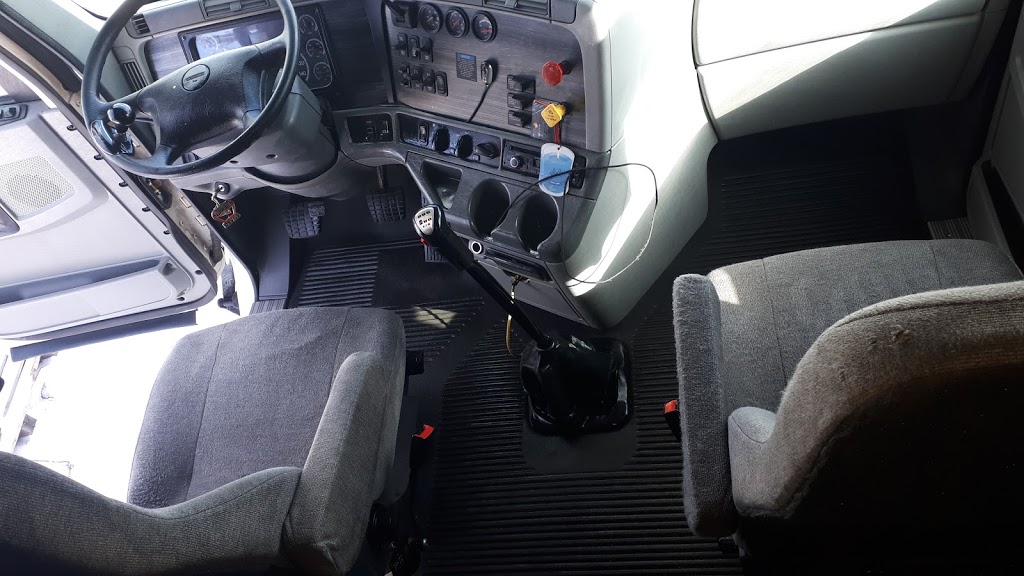 Falcon Motor Xpress | 6086 Mayfield Rd, Caledon East, ON L7C 0Z7, Canada | Phone: (866) 383-9100