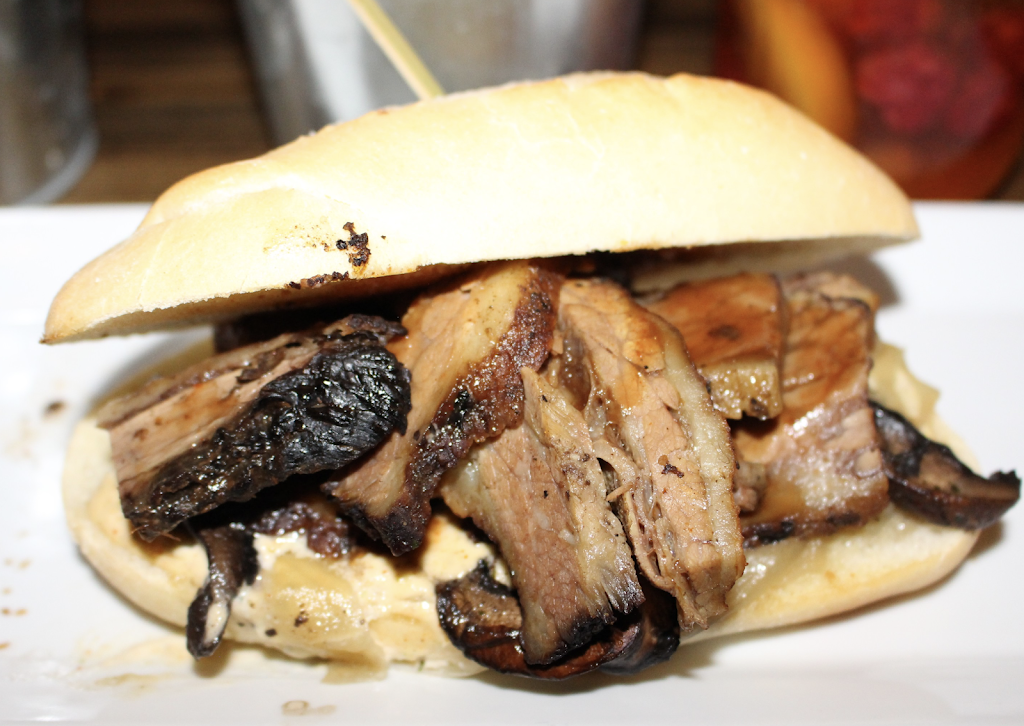 Neighborhood Pour House | 1802 9th Ave N, Regina, SK S4R 7T4, Canada | Phone: (306) 559-7687